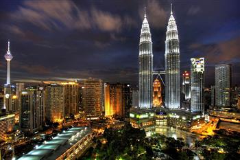 Kuala Lumpur – Genting – Penang – Langkawi – Malacca (10 days / 9 nights).